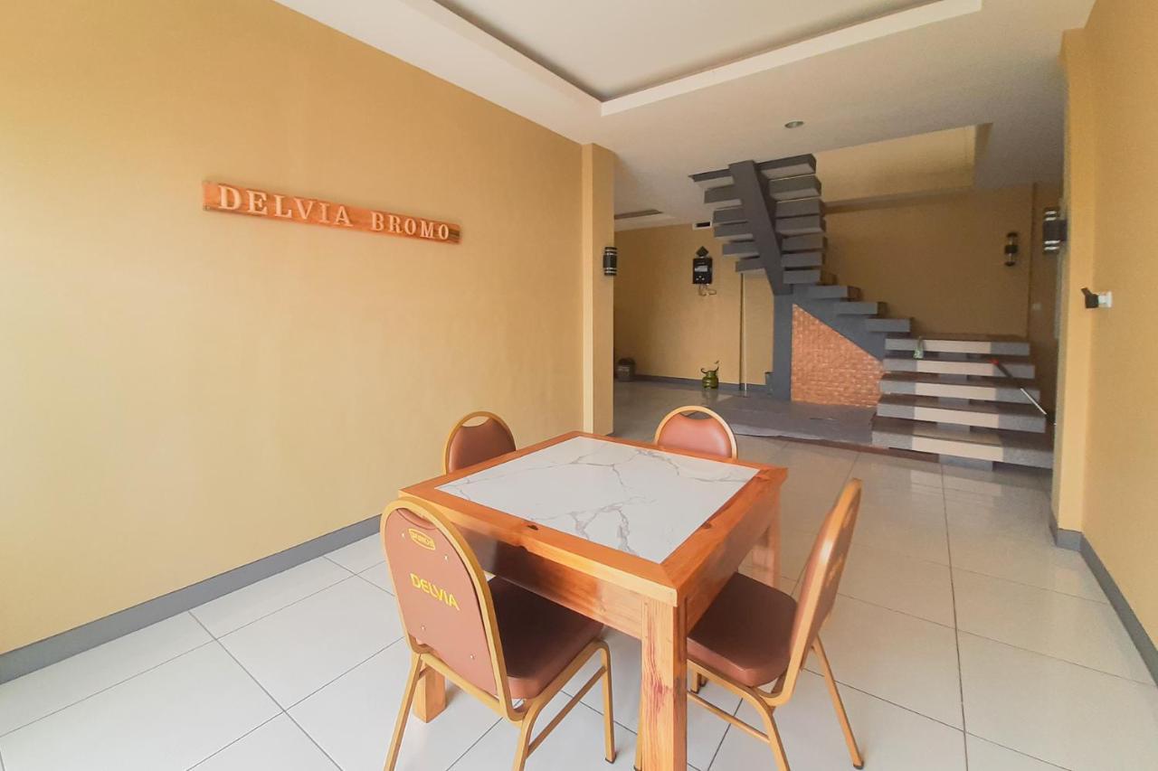 Delvia Bromo Homestay Mitra Reddoorz Pasuruan Bagian luar foto