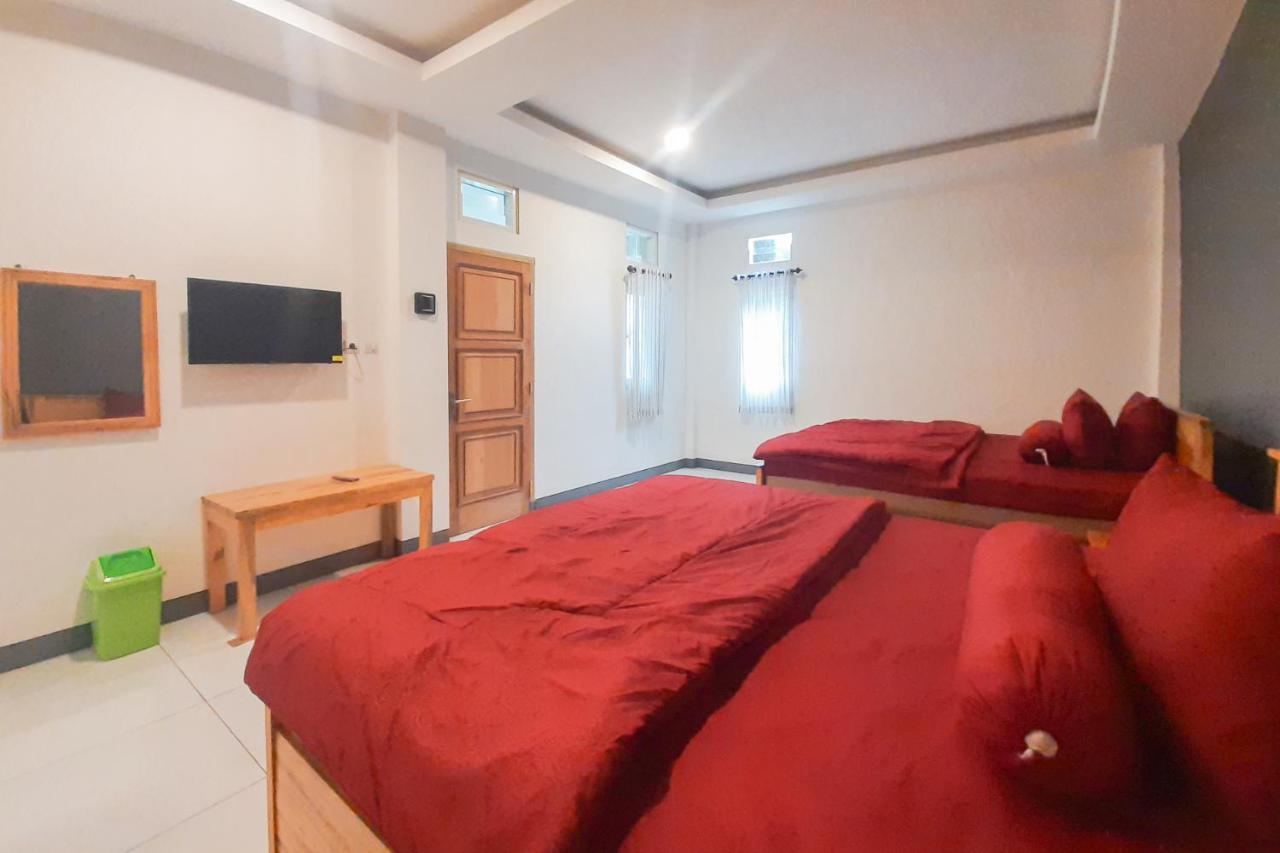Delvia Bromo Homestay Mitra Reddoorz Pasuruan Bagian luar foto
