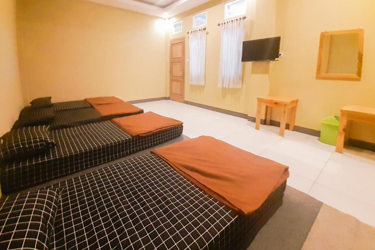 Delvia Bromo Homestay Mitra Reddoorz Pasuruan Bagian luar foto